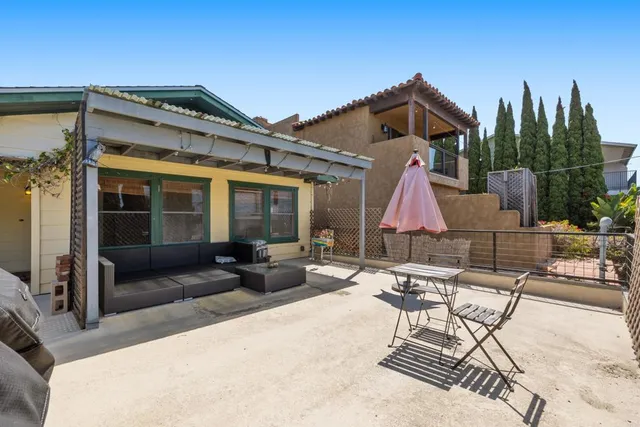 $1,475,000 | 301 South Horne Street, Oceanside, CA 92054