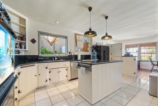 $1,475,000 | 301 South Horne Street, Oceanside, CA 92054