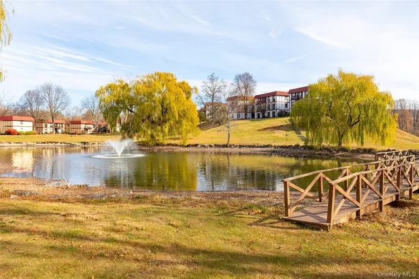 $350,000 | 10 Skyline Drive, Unit 10, Fishkill, NY 12524