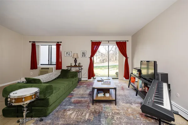 $350,000 | 10 Skyline Drive, Unit 10, Fishkill, NY 12524