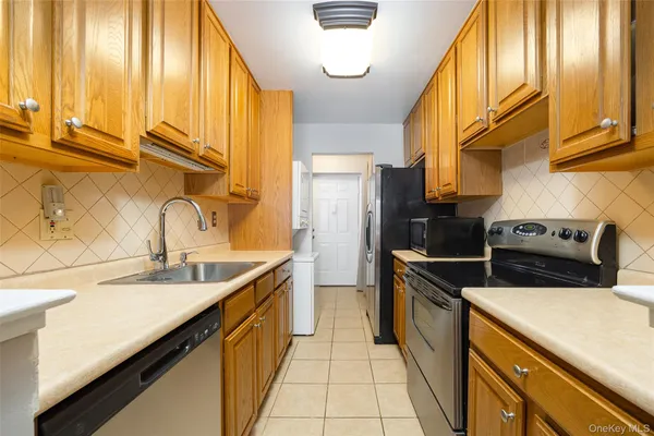 $350,000 | 10 Skyline Drive, Unit 10, Fishkill, NY 12524