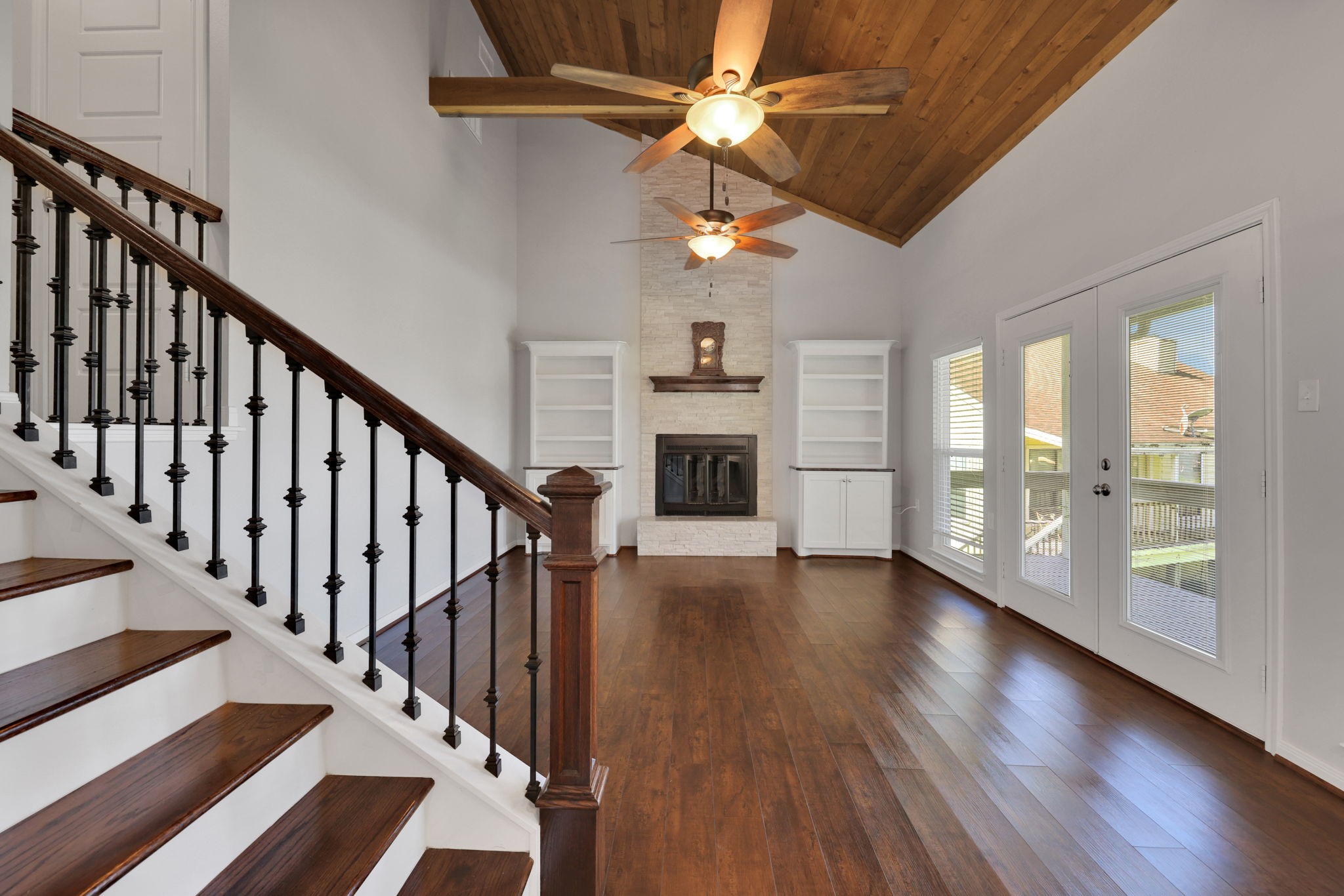 20 Ridgeway Drive Coldspring, TX 77331 - Photo 6 of 40 a view of an entryway with wooden floor and a ceiling fan