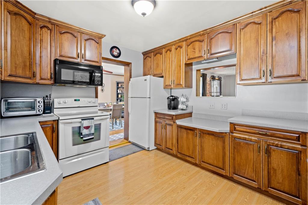 237 Park Road Beaver Falls, PA 15010 - Photo 13 of 24