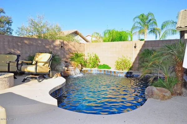 $2,700 | 3713 East Monona Drive, Phoenix, AZ 85050