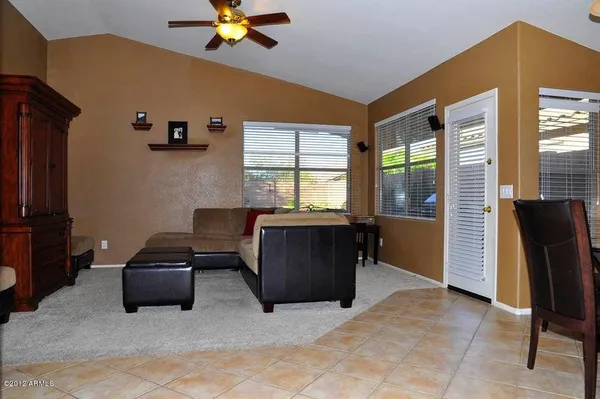 $2,700 | 3713 East Monona Drive, Phoenix, AZ 85050