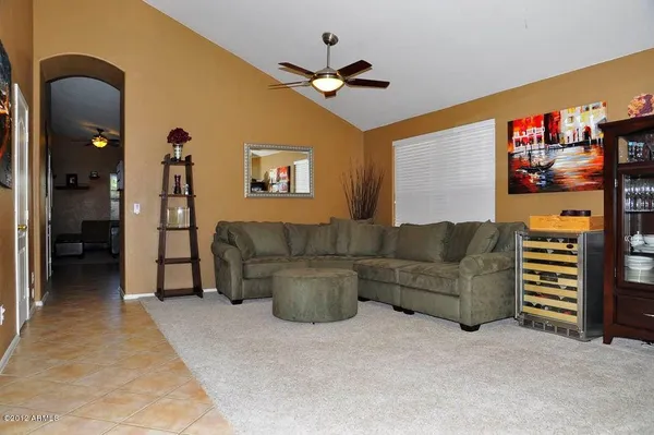 $2,700 | 3713 East Monona Drive, Phoenix, AZ 85050