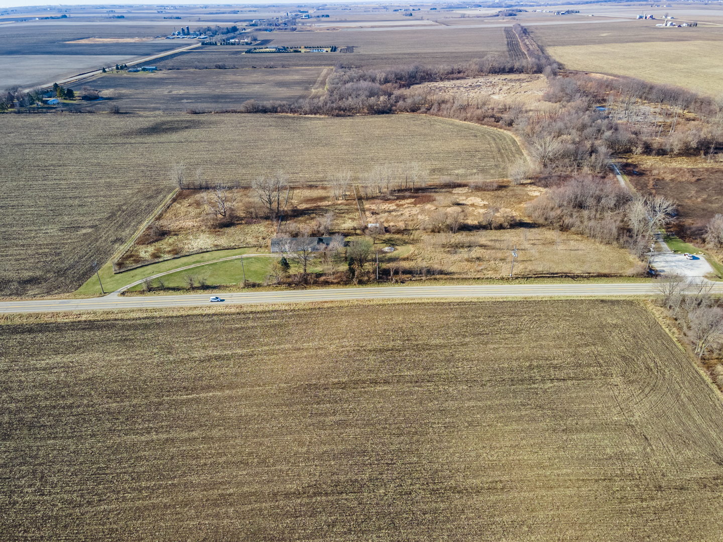 25731 Glidden Road Clare, IL 60111 - Photo 2 of 24