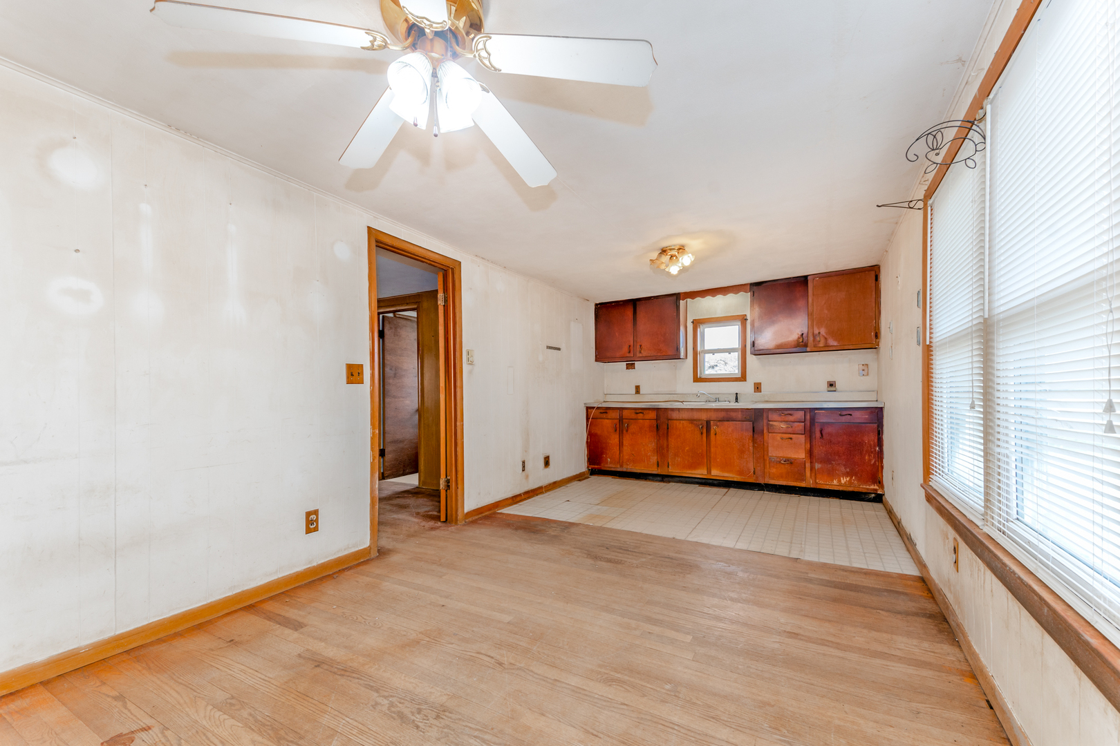25731 Glidden Road Clare, IL 60111 - Photo 11 of 24