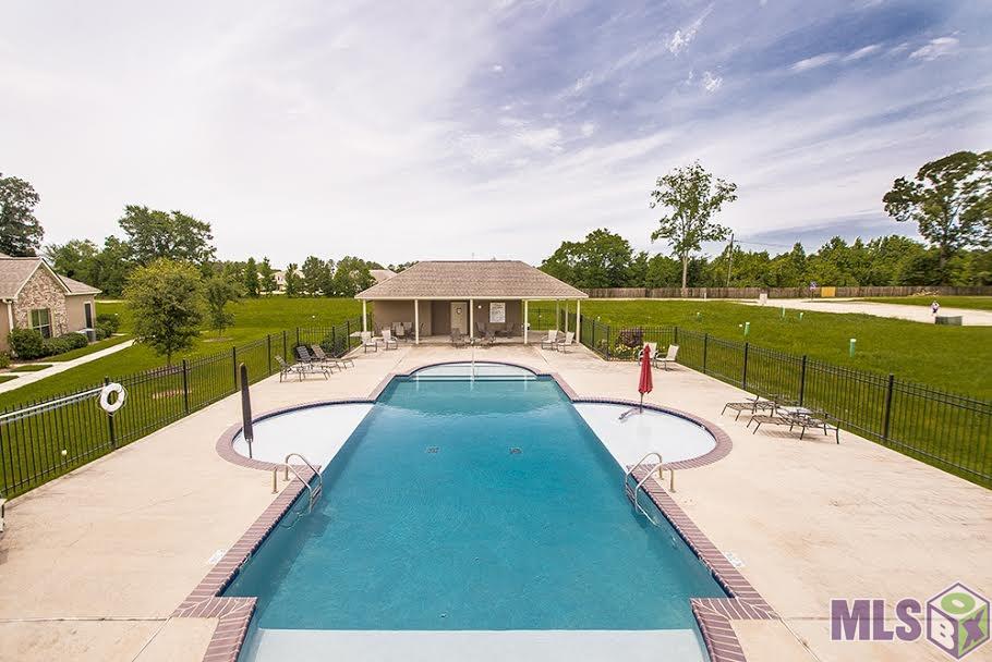 11523 Cottagecreek Road, Unit 8B Baton Rouge, LA 70816 - Photo 27 of 30