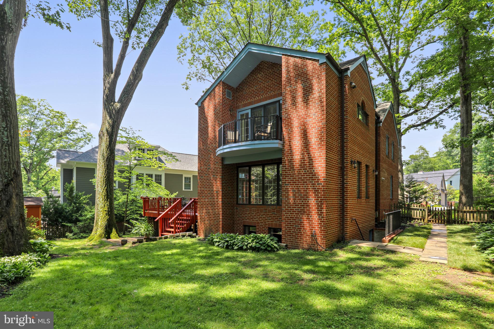 6308 Alcott Road Bethesda, MD 20817 - Photo 31 of 34 Rear elevation master bedroom balcony on top level