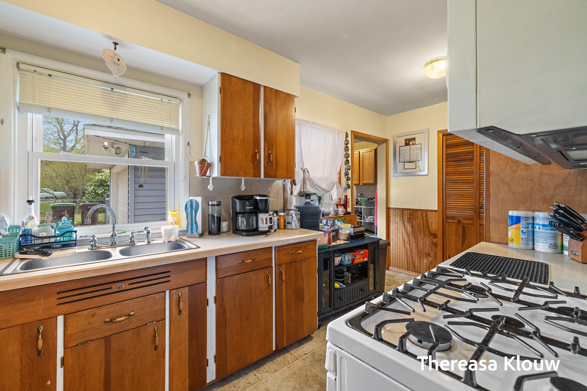 710 Quarterline Road Muskegon, MI 49442 - Photo 8 of 44 Kitchen