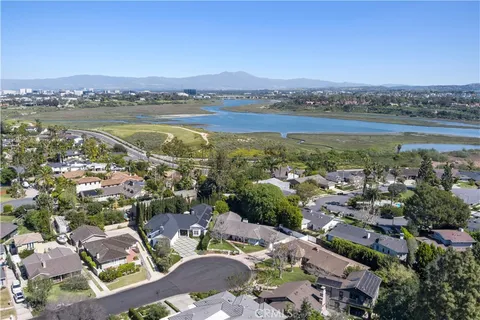 $2,495,000 | 2401 Sierra Vista, Newport Beach, CA 92660