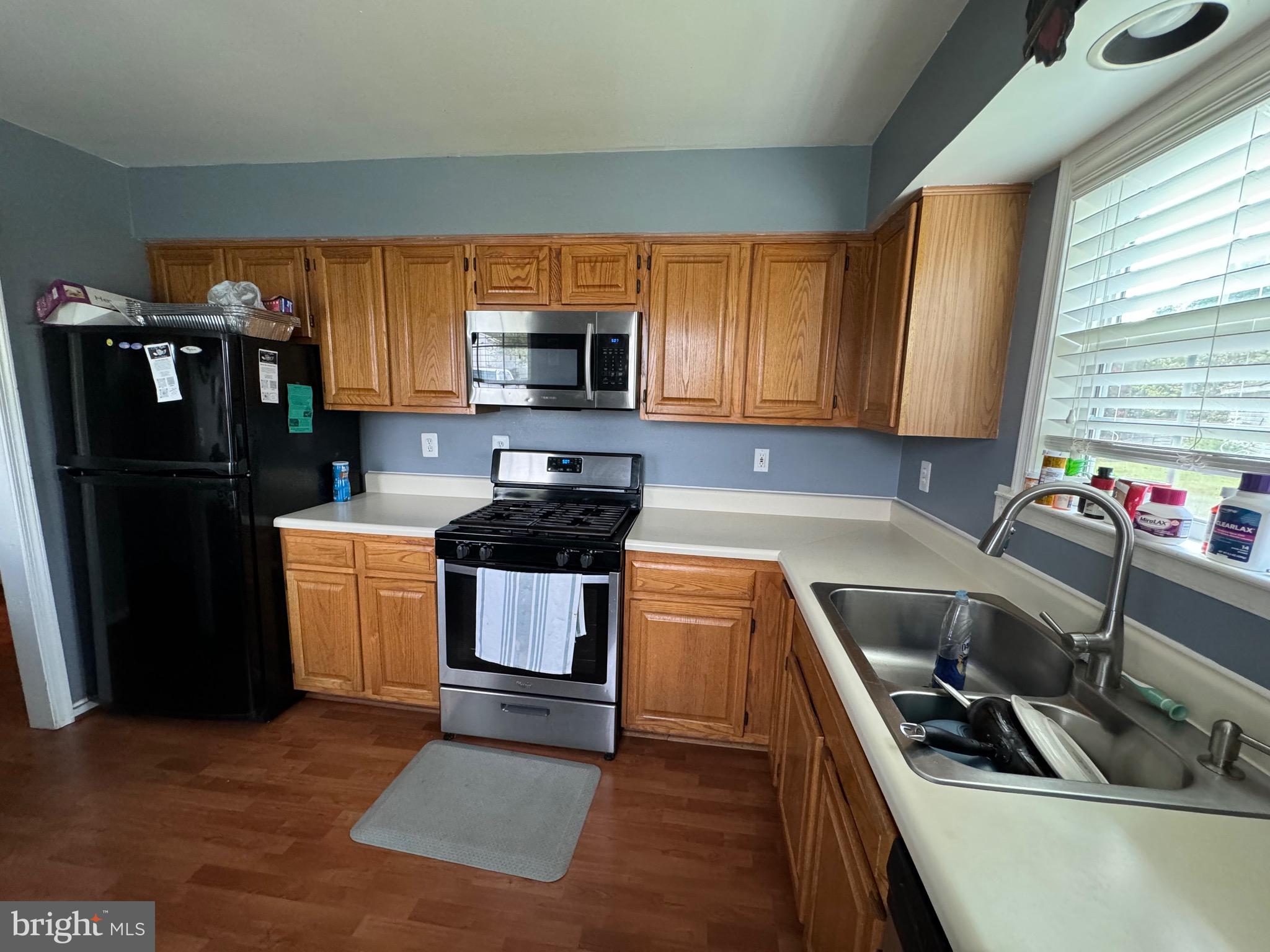 14316 Raddock Court Woodbridge, VA 22193 - Photo 4 of 41 Gallery Image 4
