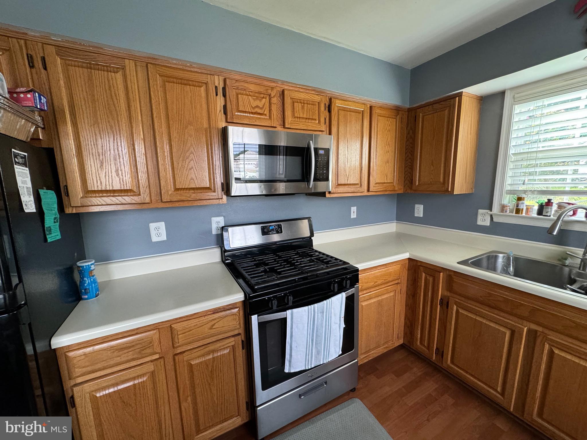 14316 Raddock Court Woodbridge, VA 22193 - Photo 7 of 41 Gallery Image 7
