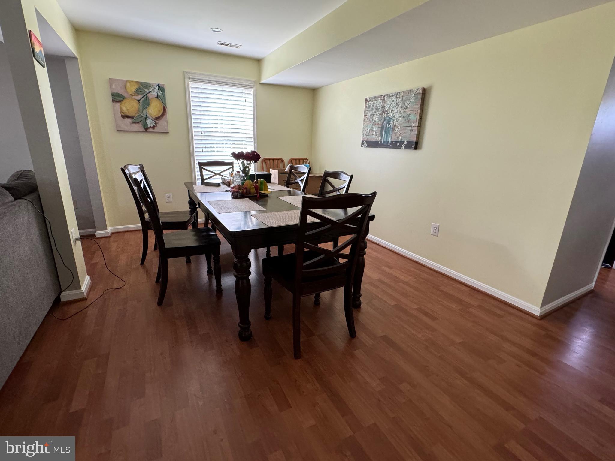 14316 Raddock Court Woodbridge, VA 22193 - Photo 8 of 41 Gallery Image 8