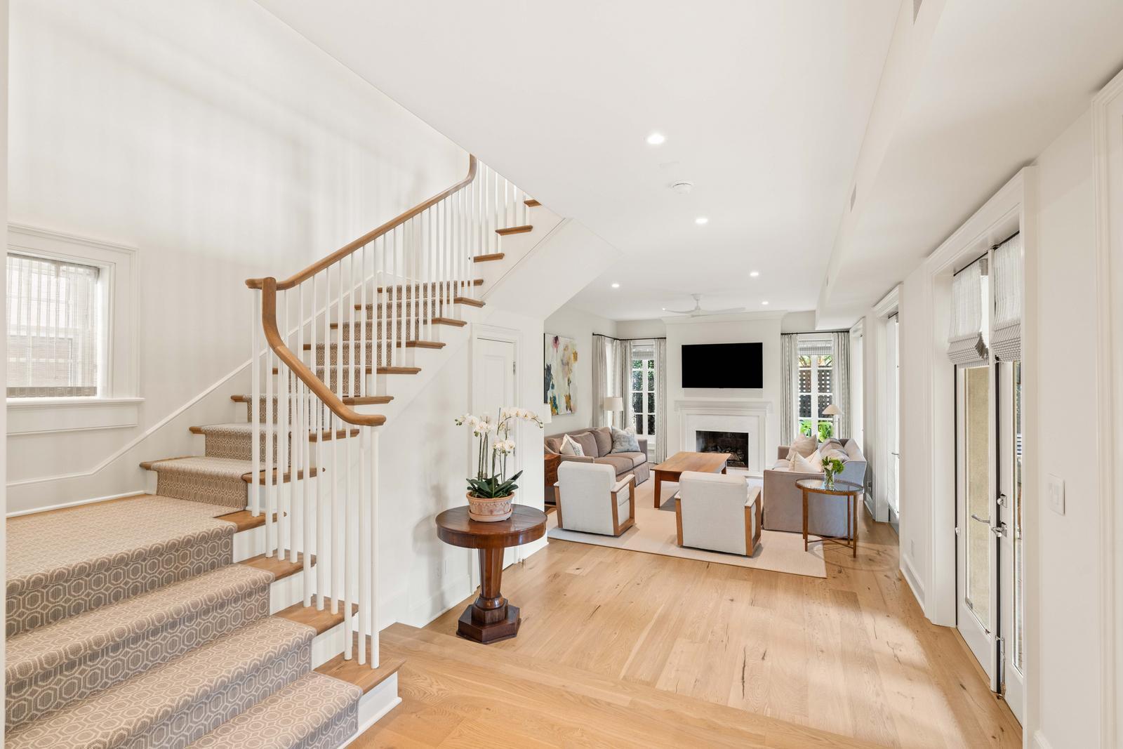 4 Gateway Walk Charleston, SC 29401 - Photo 29 of 88 45