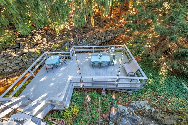 $1,050,000 | 14 Concord Street, Greenwich, CT 06831