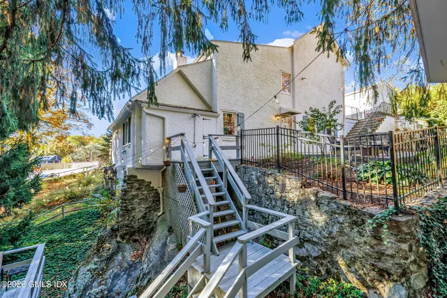 $1,050,000 | 14 Concord Street, Greenwich, CT 06831