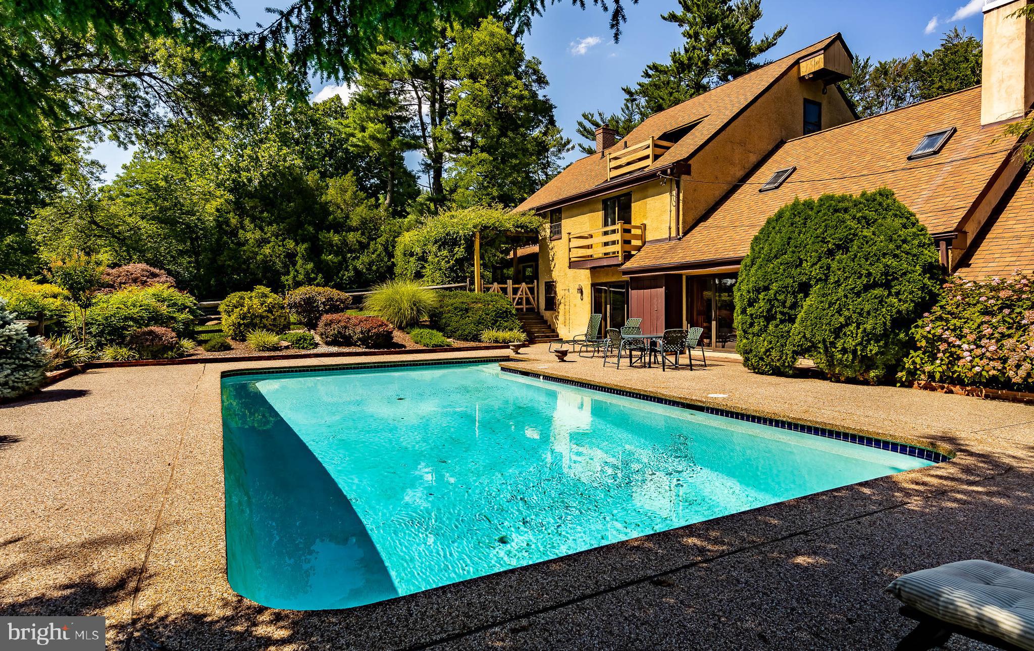 1524 Old Gulph Road Villanova, PA 19085 - Photo 16 of 68
