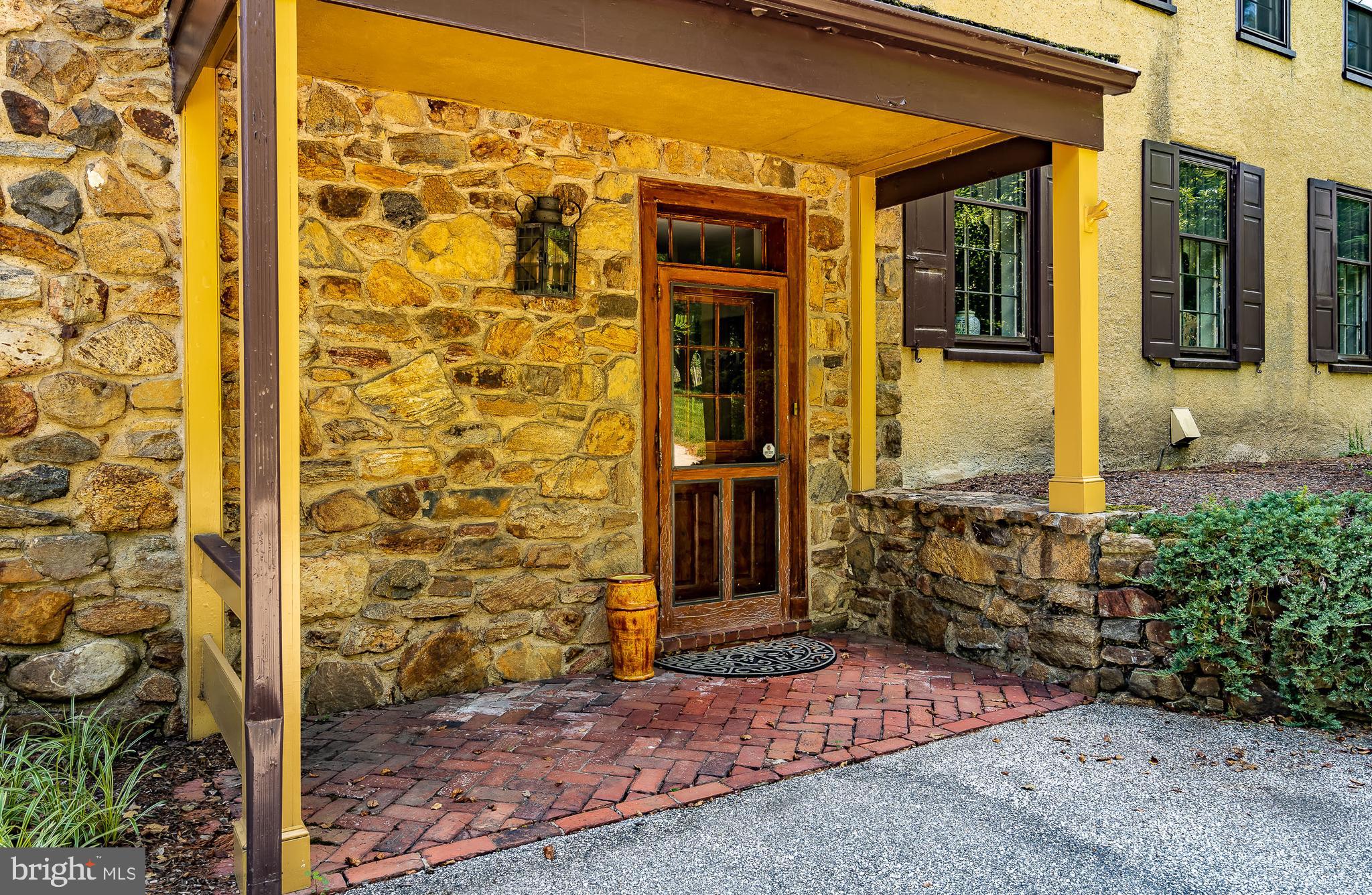 1524 Old Gulph Road Villanova, PA 19085 - Photo 6 of 68