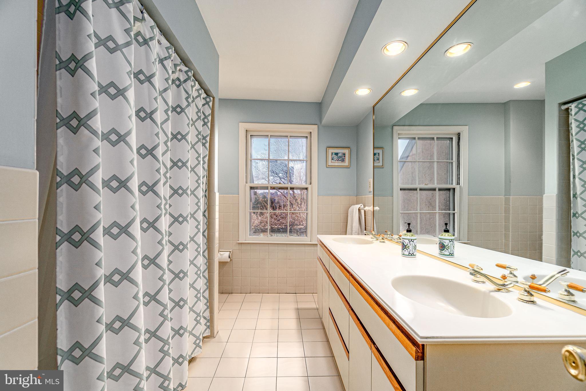 1524 Old Gulph Road Villanova, PA 19085 - Photo 57 of 68 Full Bath