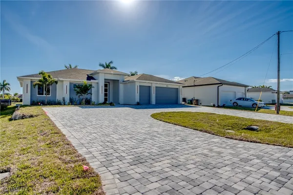 $662,700 | 3812 Embers Parkway West, Cape Coral, FL 33991