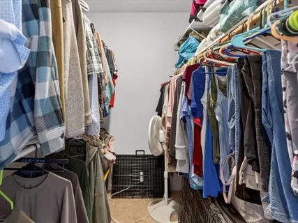 $399,900 | 20493 West 221st Street, Spring Hill, KS 66083