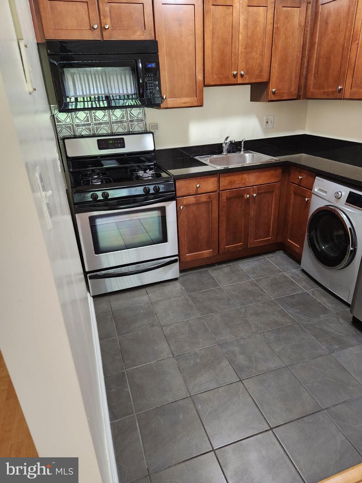 3103 Naylor Road Southeast, Unit 204 Washington, DC 20020 - Photo 7 of 16
