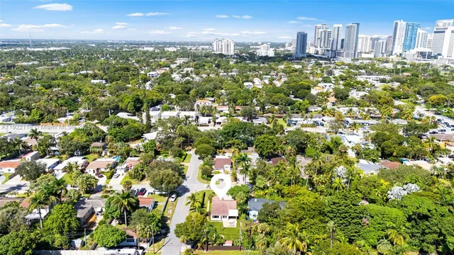 $675,000 | 520 Southwest 12th Court, Fort Lauderdale, FL 33315