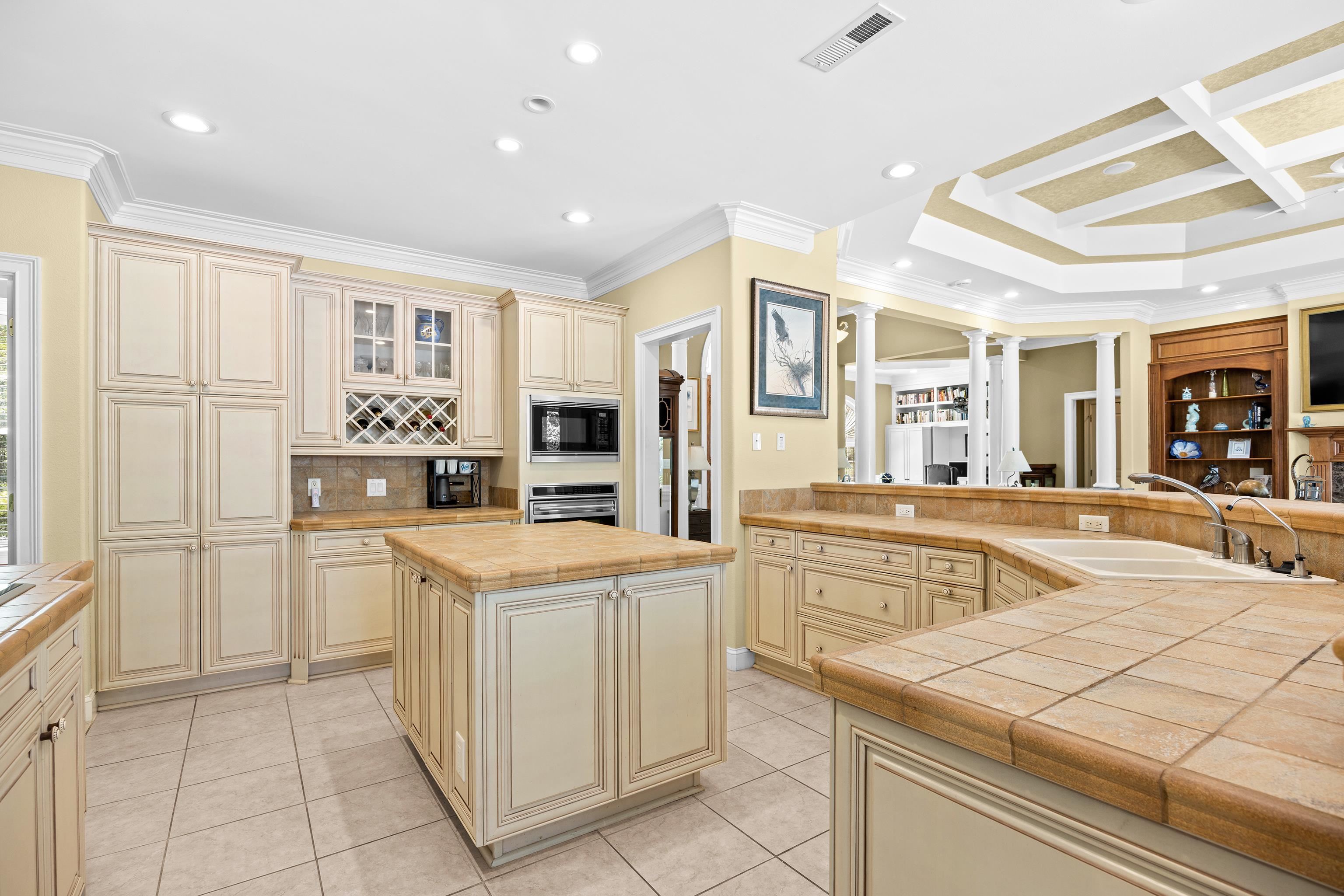 21 Highwood Circle Murrells Inlet, SC 29576 - Photo 13 of 54