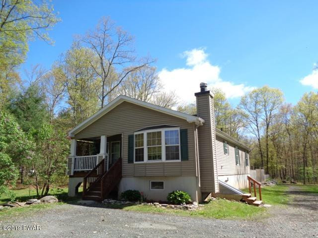 508 Rowland Road Greeley, PA 18425 - Photo 2 of 33 Front Porch