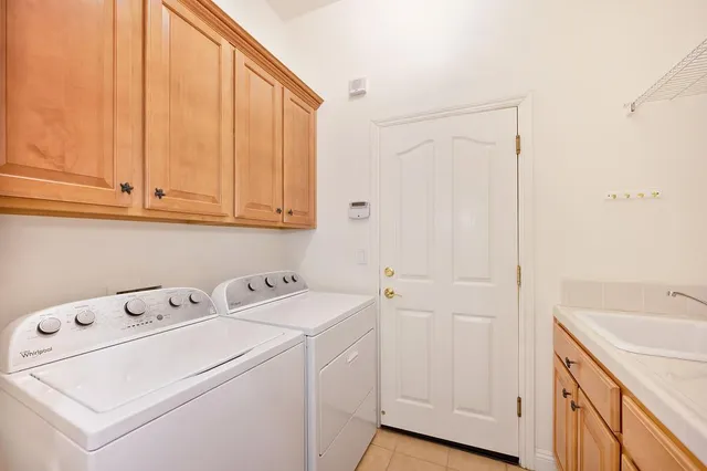 $639,000 | 2558 Heritage Park Lane, Sacramento, CA 95835