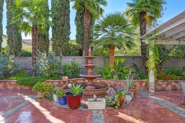 $639,000 | 2558 Heritage Park Lane, Sacramento, CA 95835