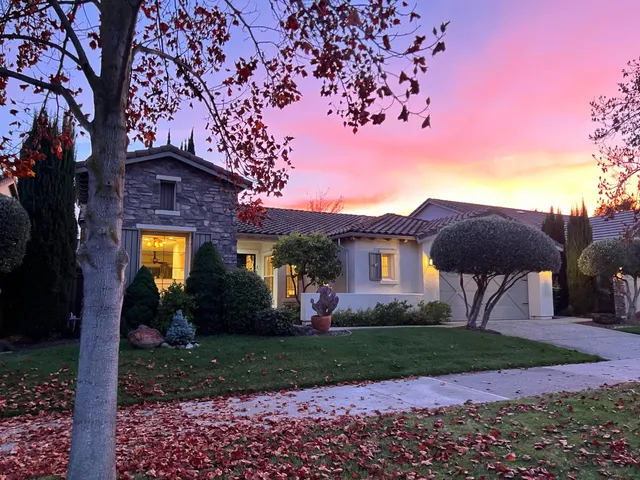 $639,000 | 2558 Heritage Park Lane, Sacramento, CA 95835