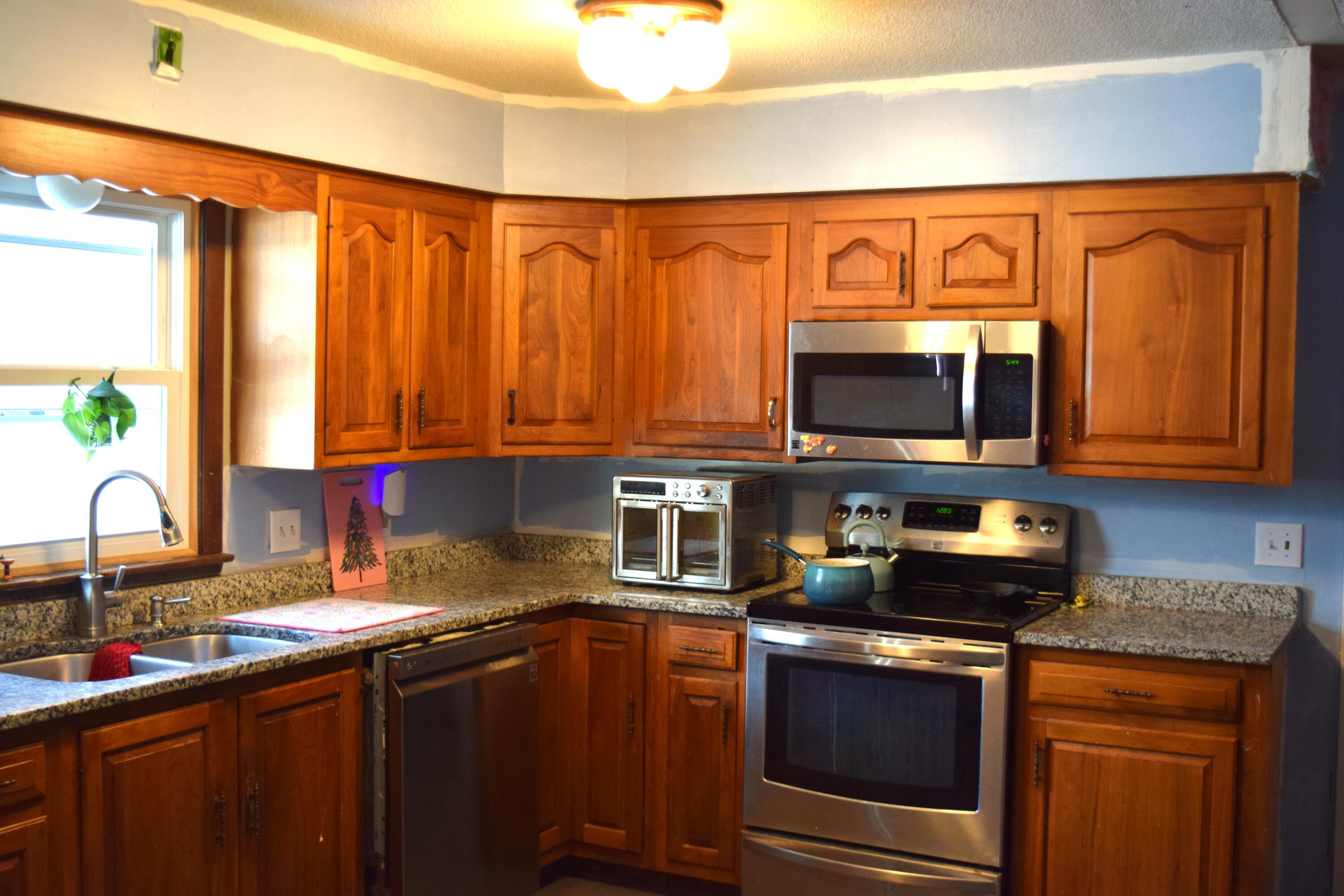 9 Osborne Road Gorham, ME 04038 - Photo 4 of 19 kitchen