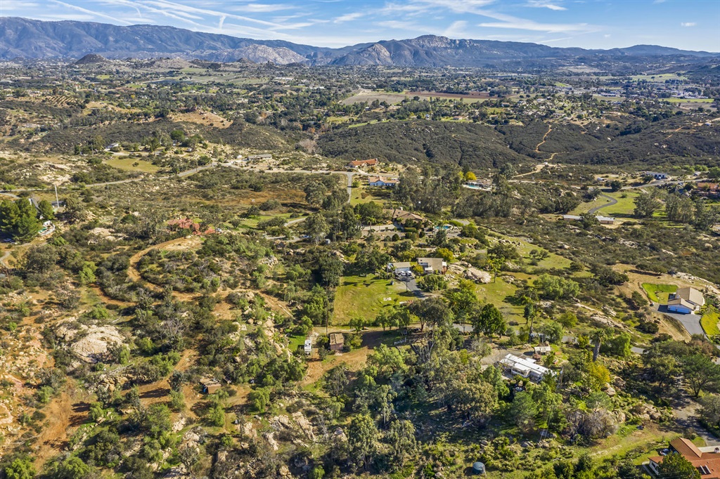 28913 Lilac Road, Unit 1 Valley Center, CA 92082 - Photo 13 of 15