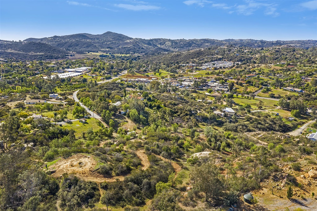 28913 Lilac Road, Unit 1 Valley Center, CA 92082 - Photo 15 of 15