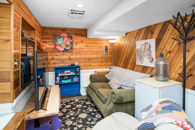 $249,900 | 811 North 56th Avenue West, Duluth, MN 55807