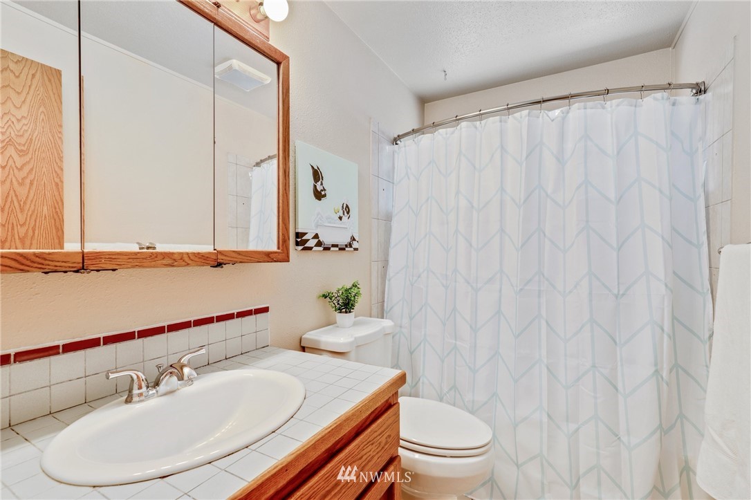 1726 Northeast 16th Street Renton, WA 98056 - Photo 22 of 40 Gallery Image 22