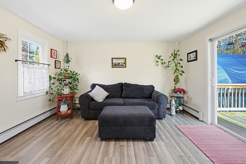 9 Forestdale Road Paxton, MA 01612 - Photo 3 of 41