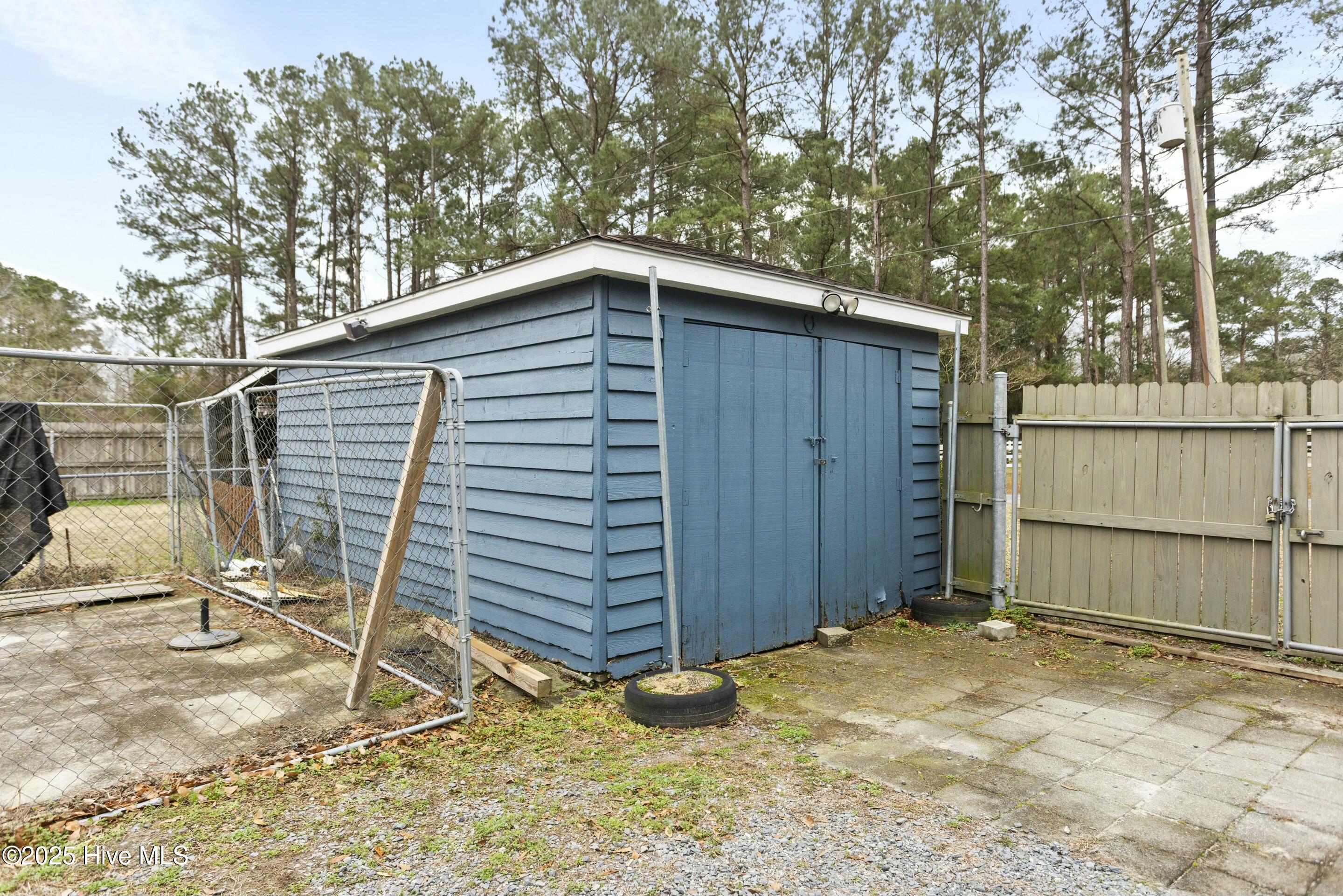 110 Brookgreen Road Castle Hayne, NC 28429 - Photo 38 of 48 tool shed/workshop