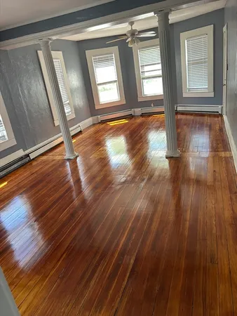 $2,200 | 188 Shawmut Avenue, Unit 1, New Bedford, MA 02740
