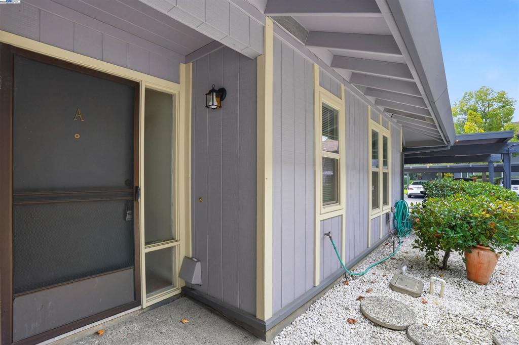 1930 Camino Verde Walnut Creek, CA 94597 - Photo 3 of 29