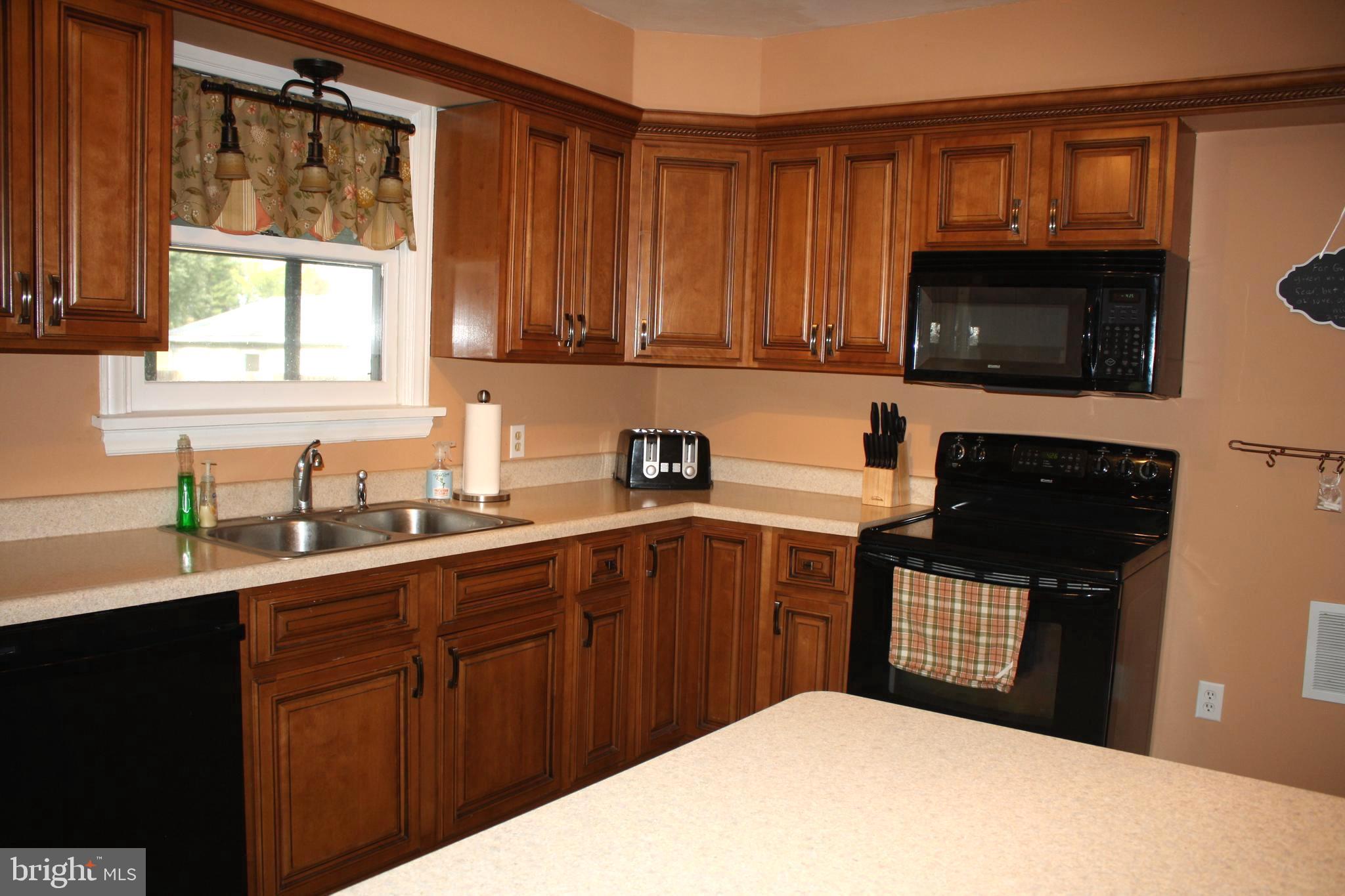 1269 East Derry Road Hershey, PA 17033 - Photo 6 of 40 Gallery Image 6