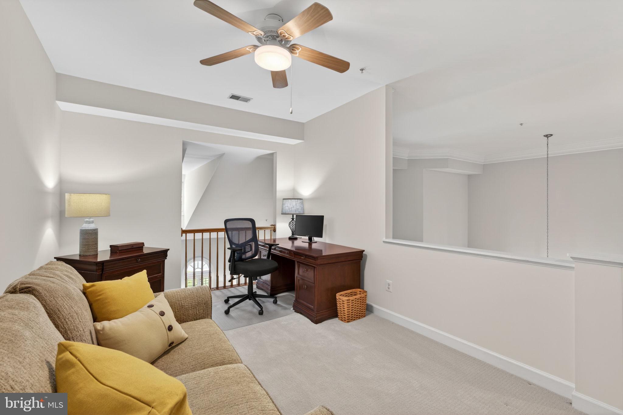 336 Colony Point Place Edgewater, MD 21037 - Photo 30 of 40 a living room with furniture