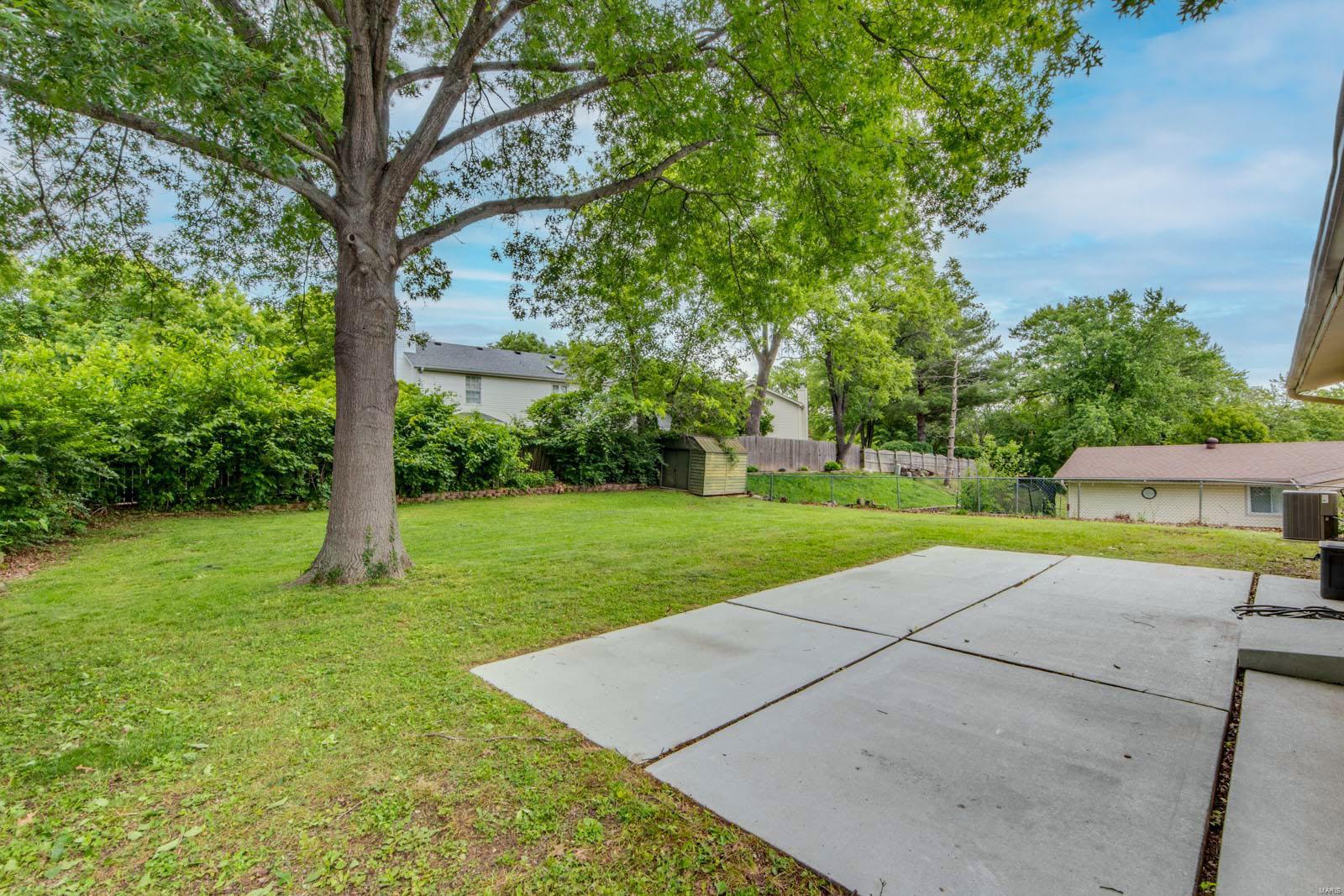 586 Bridgebend Road Ballwin, MO 63021 - Photo 42 of 44