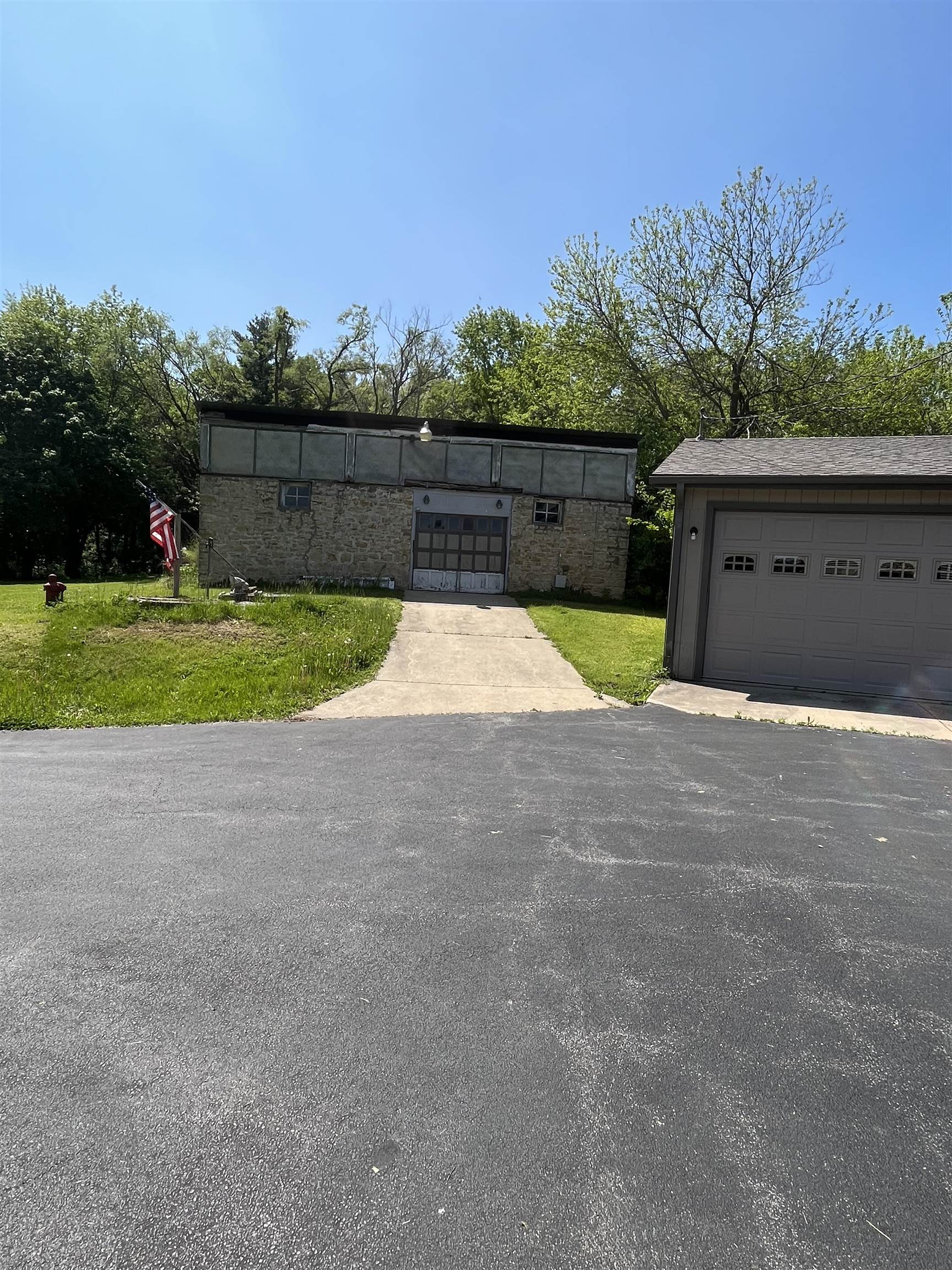 17850 Caledonia Road Caledonia, IL 61011 - Photo 3 of 20 a view of outdoor space and yard