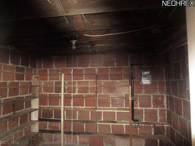 563 East Waterloo Road Akron, OH 44301 - Photo 18 of 19