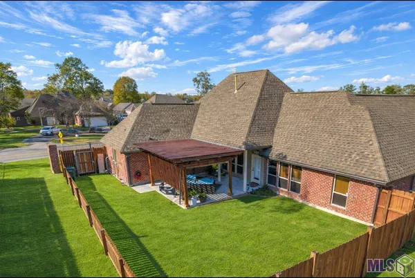 $349,999 | 10210 Indian Creek Drive, Denham Springs, LA 70726