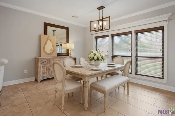 $349,999 | 10210 Indian Creek Drive, Denham Springs, LA 70726